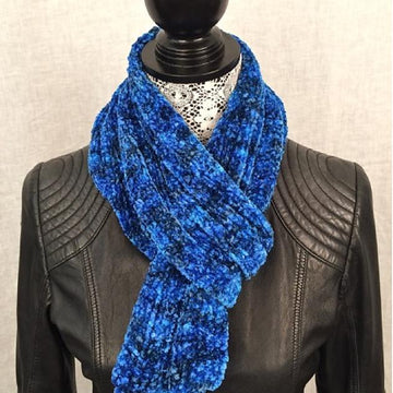 The Corso Capelet and Scarf