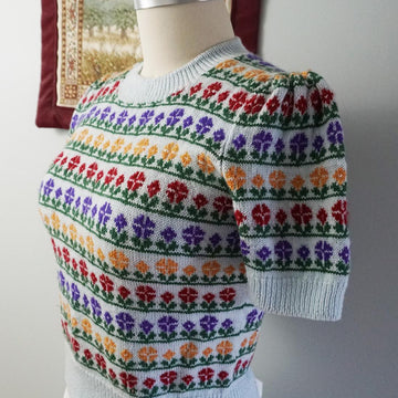 Happy Flowers Pullover