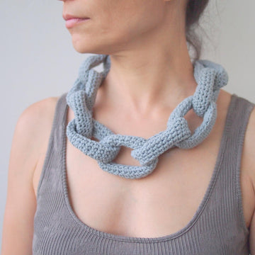 Link chain statement necklace scarf