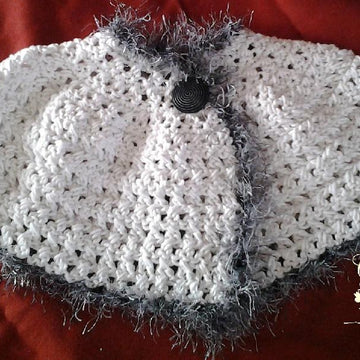 Mystique Capelet