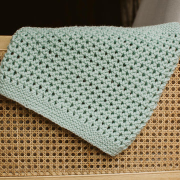 Eyelet Rows Cowl