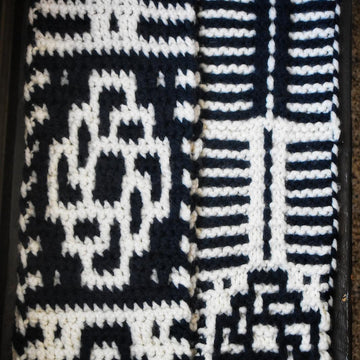 Intertwined Scarf - knit