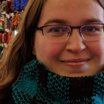 Simple Plaid Hat and Cowl