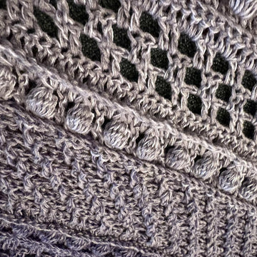 Flat Triangular Scarf "Galatea"