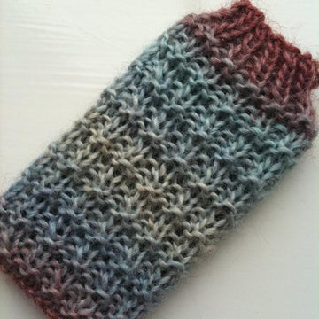 Hurdle Stitch iPhone Cozy