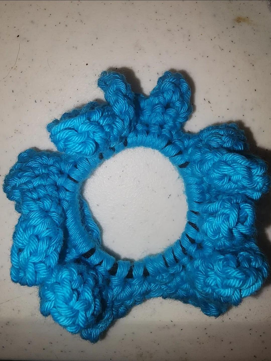 Shell stitch Scrunchie