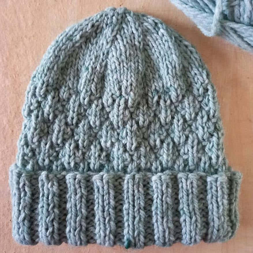 Chunky Hat on Straight Needles (#1): Seersucker