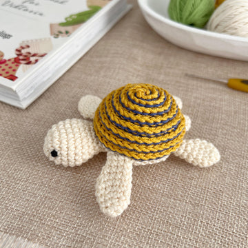 No sew crochet turtle pattern Amigurumi keychain plush charm Crochet sea animals keyring car hanger