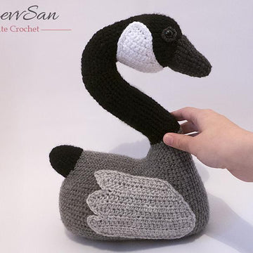 Amigurumi Canada Goose