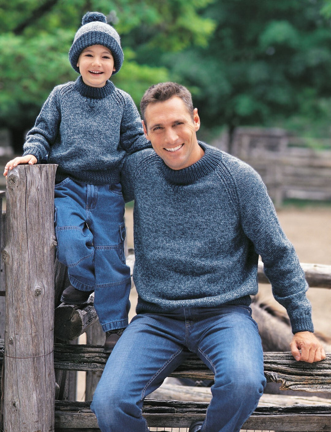 Family Raglan Sweatshirt in Patons Classic Wool Worsted