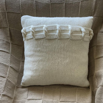Cable twist pillow cover