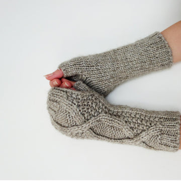 Oatmeal Cabled Fingerless Gloves