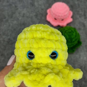 Worry pet octopus