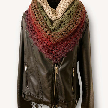 Flat Triangular Scarf "Graia"