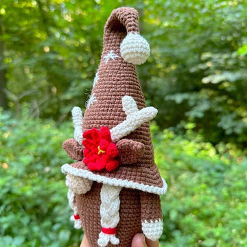 Gnome deer (girl)