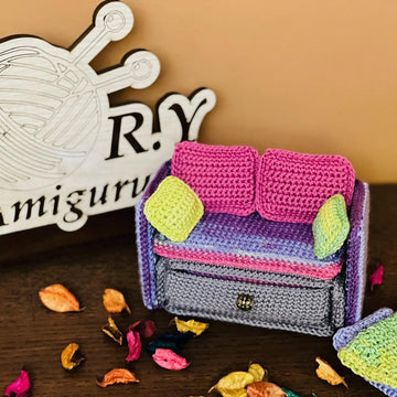 Amigurumi Sofa Bed