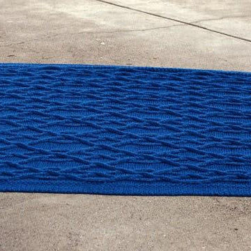 Diamonds Cabled Blanket