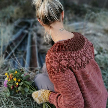 Arrow sweater