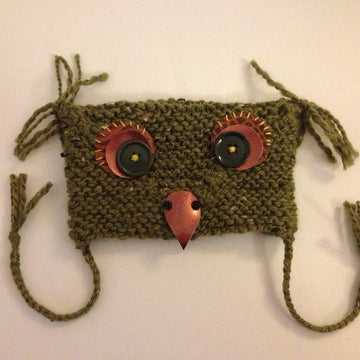 Super simple owl hat for Blythe