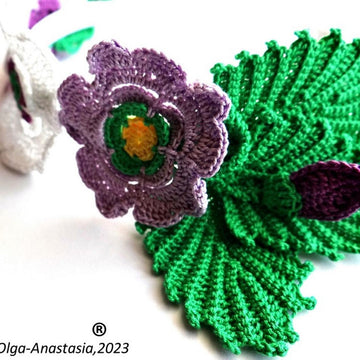 Headband with flowers crochet