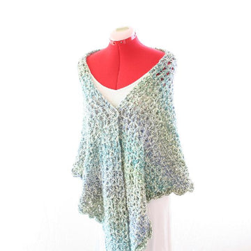 C04 Ruffled Shawl