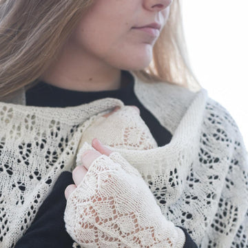 Orchid Lace Mitts