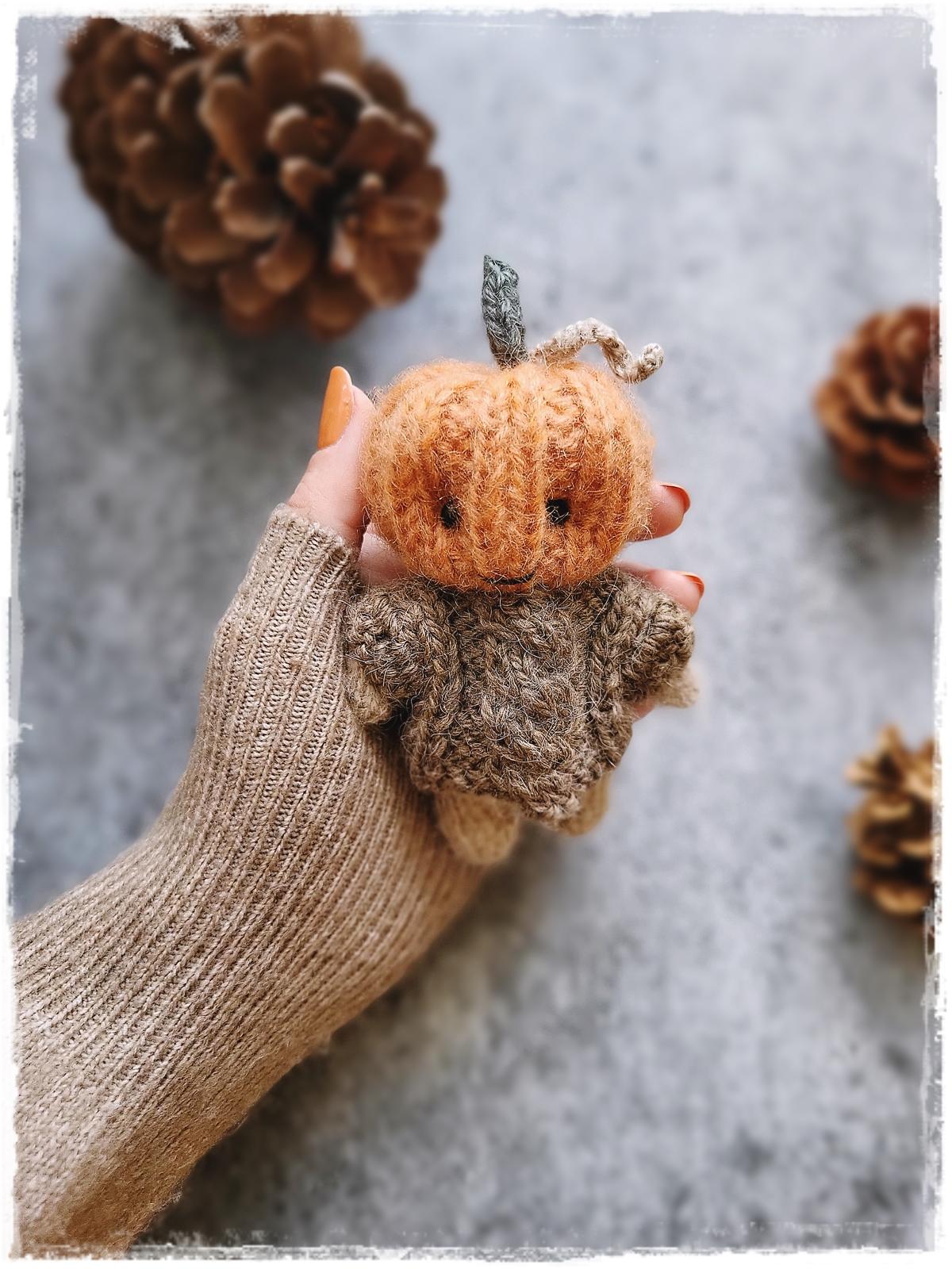 Pumpkin Head Doll, Halloween Knitting Pattern PDF Tutorial