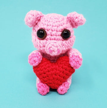 Penelope the Pig Amigurumi