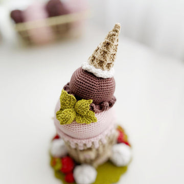 Crochet fairy house, amigurumi doll house, crochet doll miniature, Ice cream house