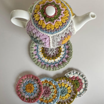 Grandma Tea Cosy with coasters