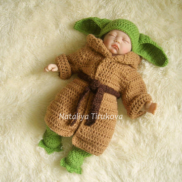 Baby Yoda Outfit