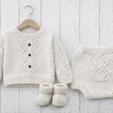The Zac newborn sweater set