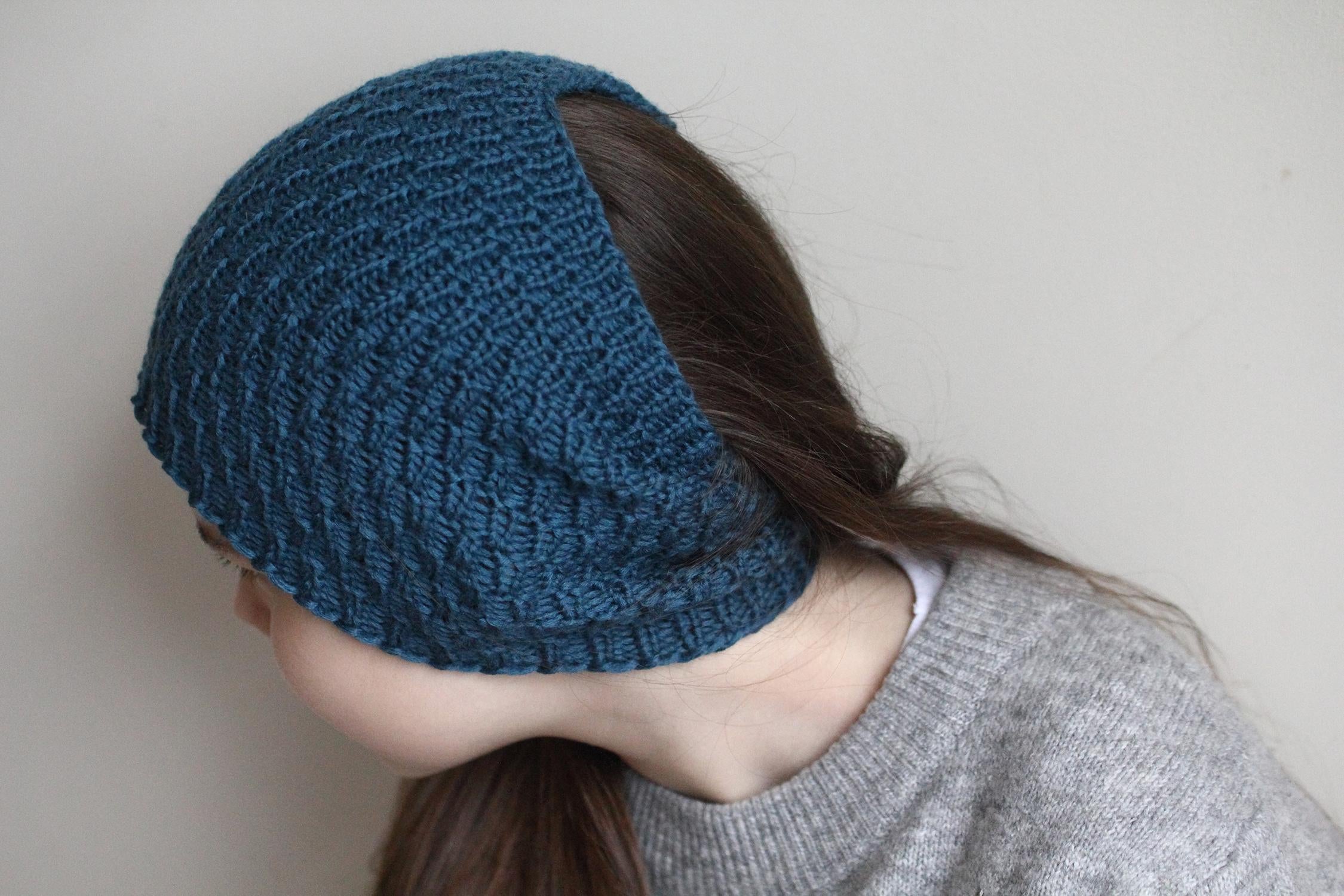 Peregrine Cowl for DK yarn