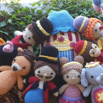 Circus Set Ballerina Clown Elephant Lion Tamer Magician Monkey Tent crochet amigurumi