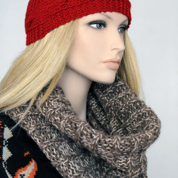 Shiran oversized knit cowl