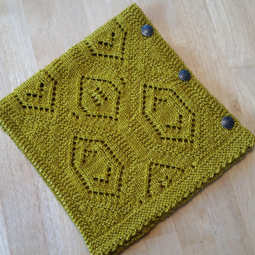 A Taste of Honey Cowl