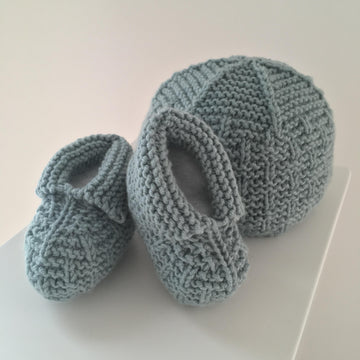 Winston Baby Hat and Booties BJ48