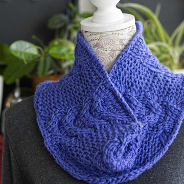 Twist and Turn Cowl