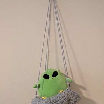 Hanging UFO basket