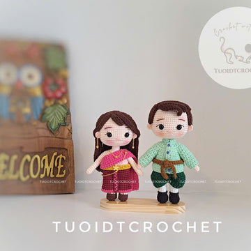 Thai couple dolls
