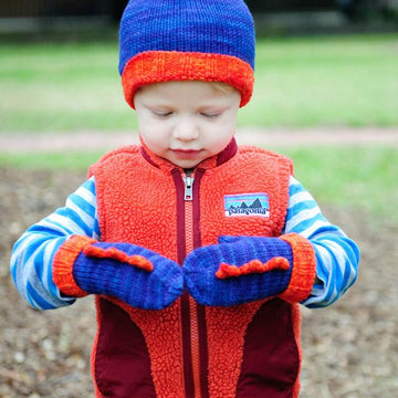 Roar Stegosaurus Mittens