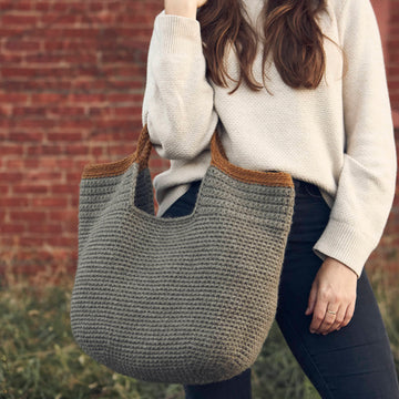 Huntington Carryall in Lion Brand Hue & Me - M20283-TWH - Downloadable PDF