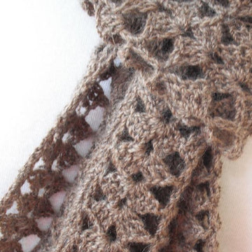 April crochet scarf