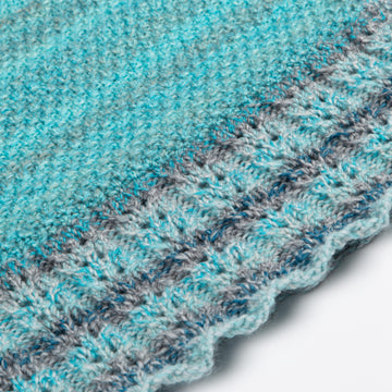 Blanket and Cushion 5057