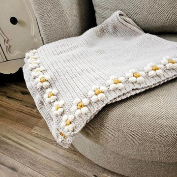 The Daisy Border Throw Blanket