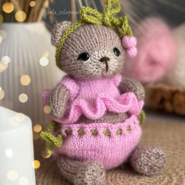Knitting pattern Outfit for teddy bear girl