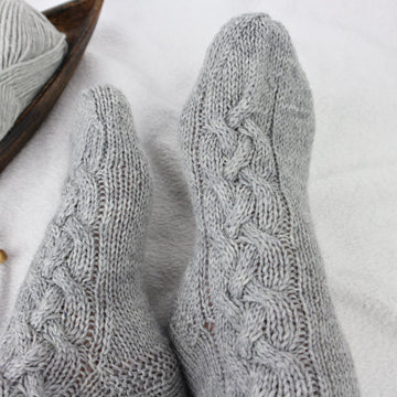 Knitting Pattern Cable Socks Mysig / Womens Socks Pattern / English & German