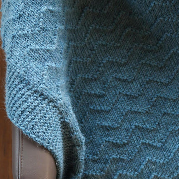 Waves Blanket