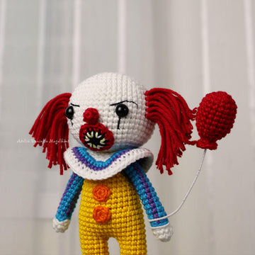 Pennywise Amigurumi Pattern – Large Size Crochet PDF