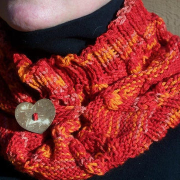 Chroi Thine (Irish = Hearts On Fire) cowl
